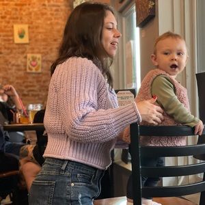 H&M- XS Purple Cropped Sweater